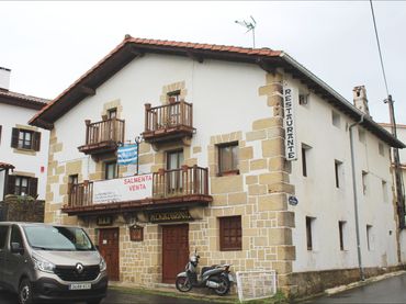 Maison avec balcon à vendre à Plaza Lizardia