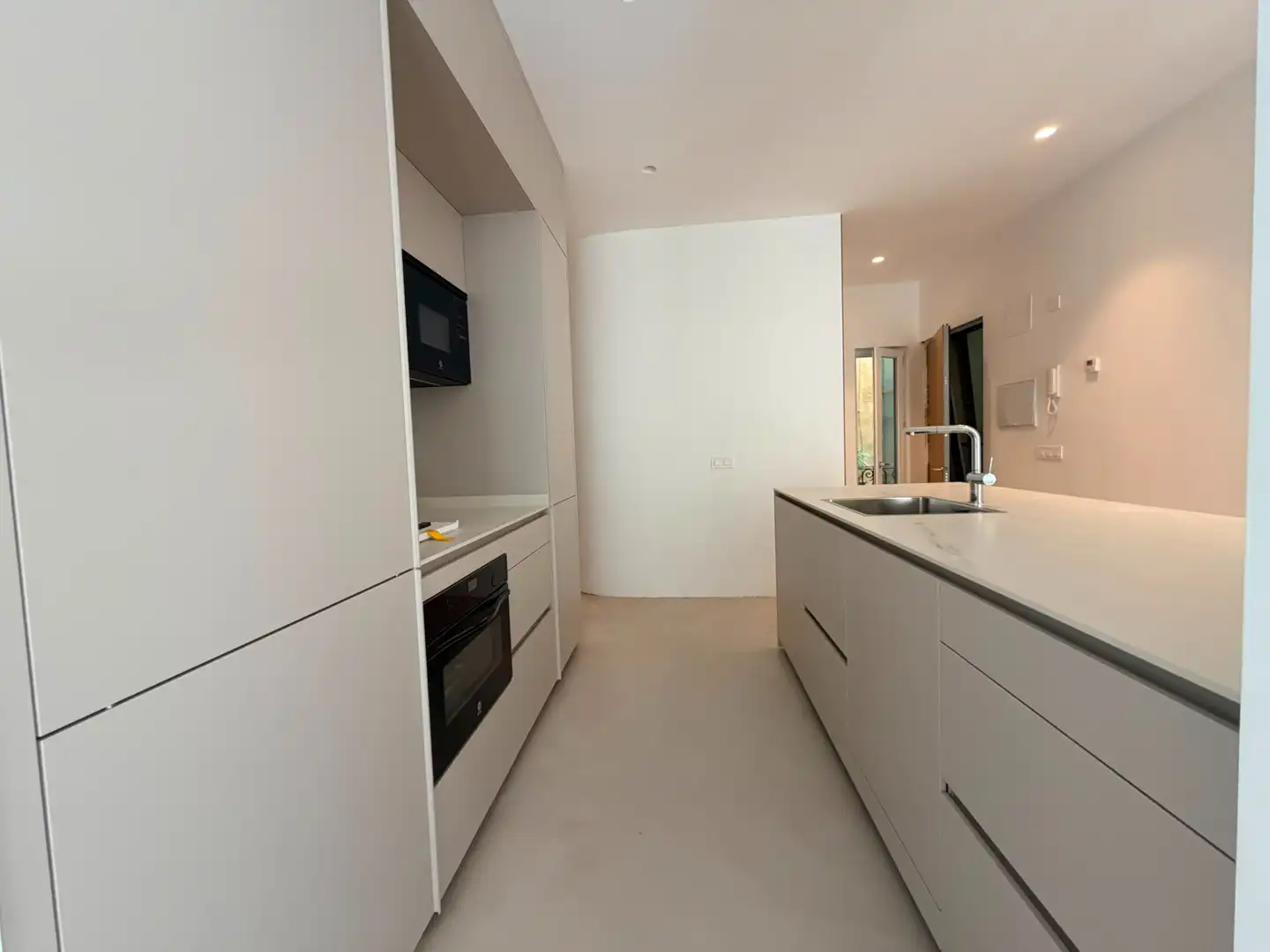Kitchen of Flat for sale in Madrid  with Air Conditioner, Heating and Balcony