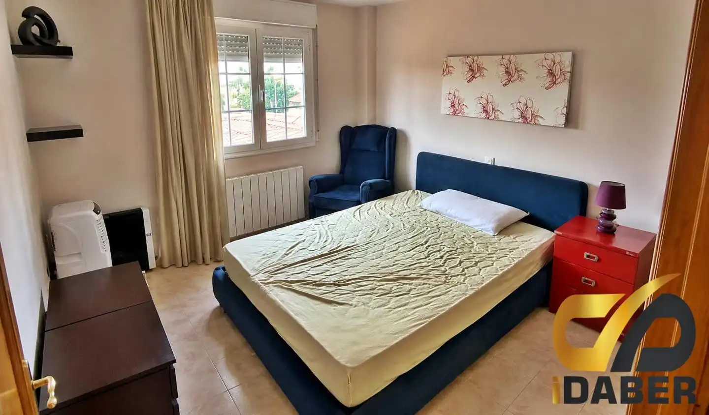 Dormitori de Casa adosada en venda en Illescas amb Aire condicionat i Calefacció