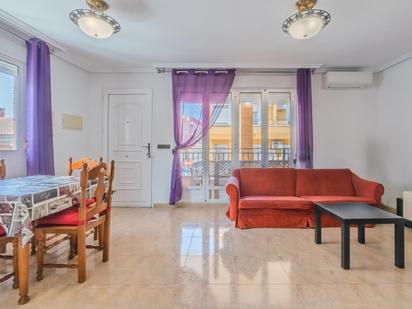 Sala d'estar de Dúplex en venda en Catral amb Aire condicionat, Terrassa i Balcó