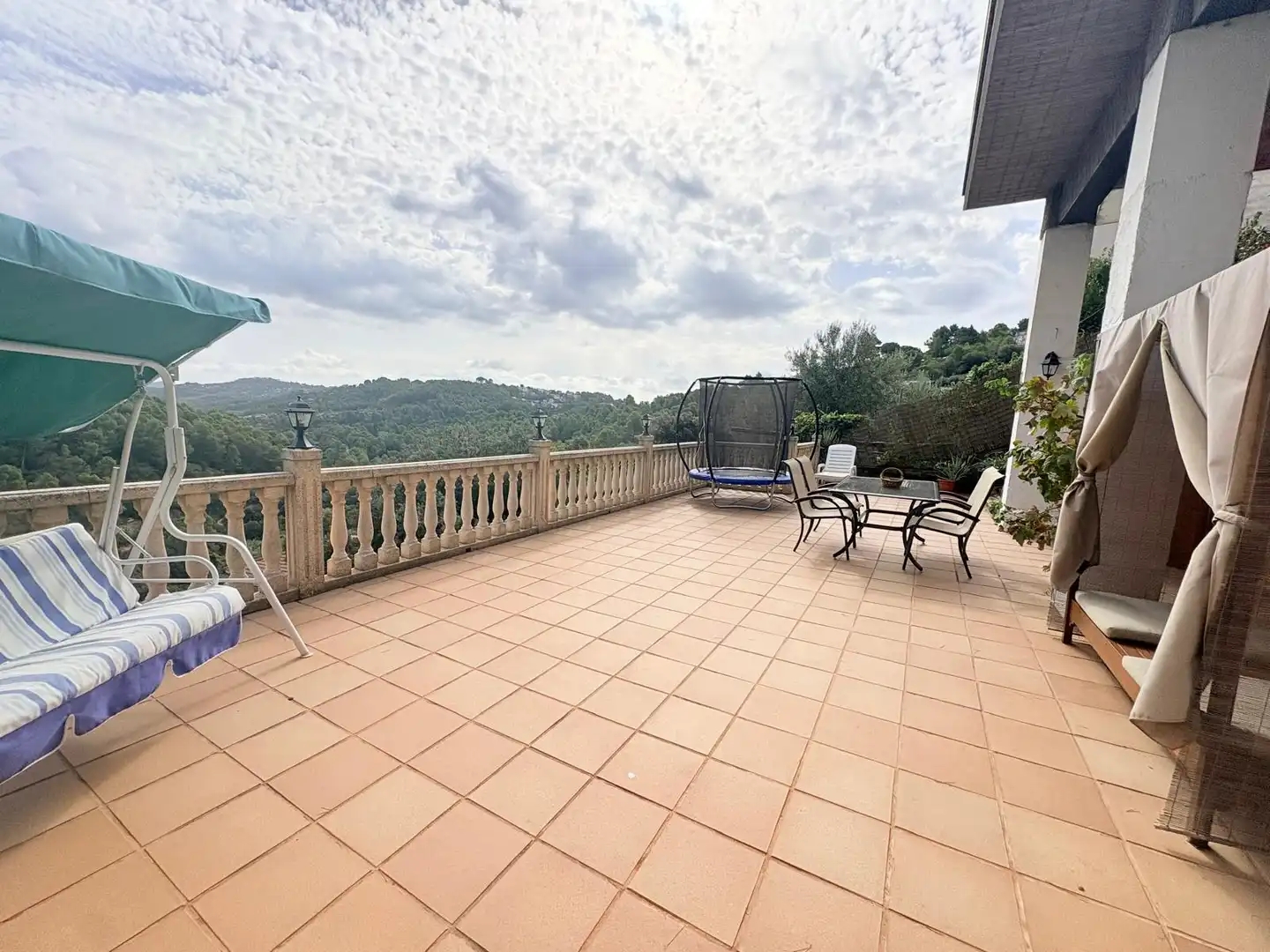 Terraza de Casa o chalet en venta en Corbera de Llobregat con Aire acondicionado, Calefacción y Jardín privado