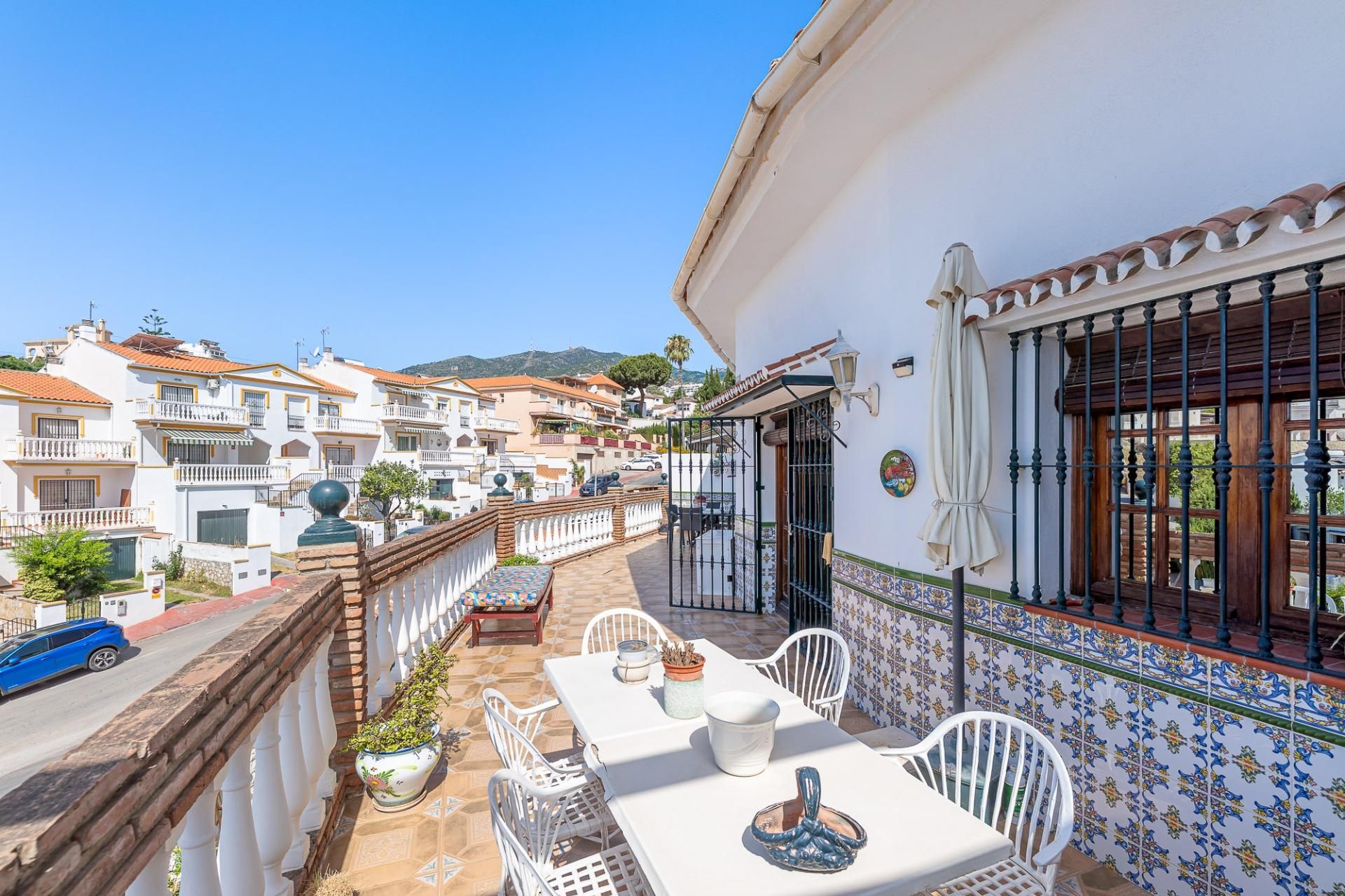 Vista exterior de Casa adosada en venta en Benalmádena con Aire acondicionado y Terraza