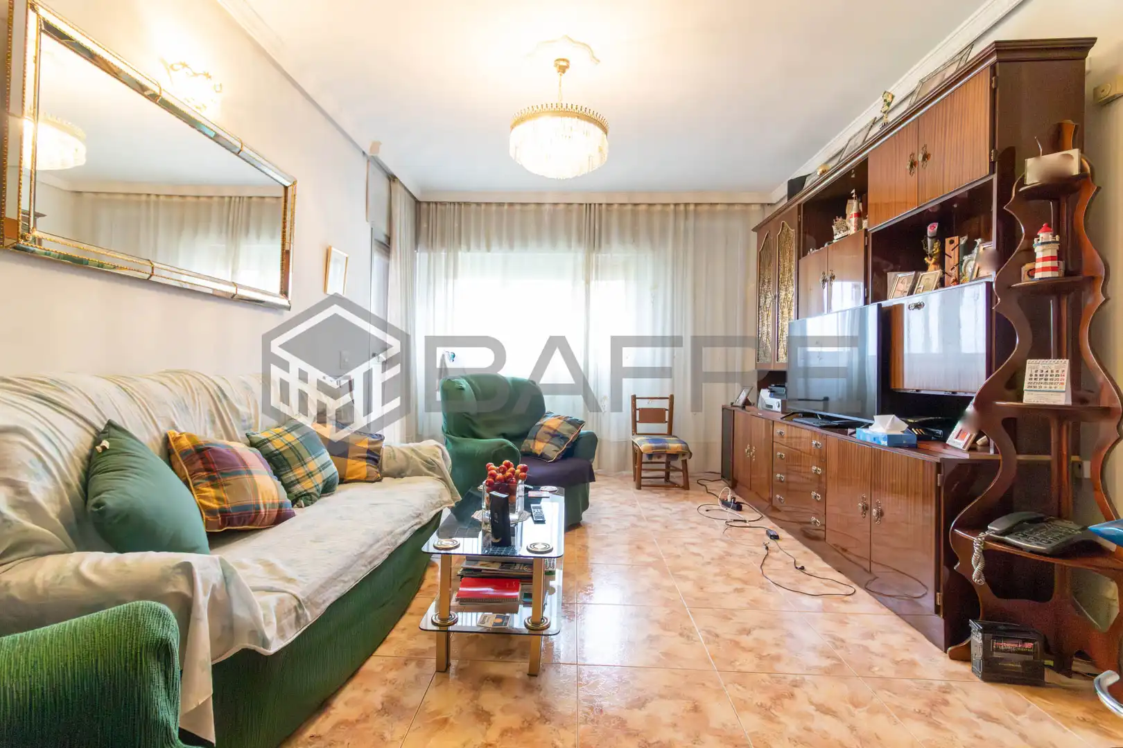 Sala de estar de Piso en venta en  Madrid Capital con Calefacción y Terraza
