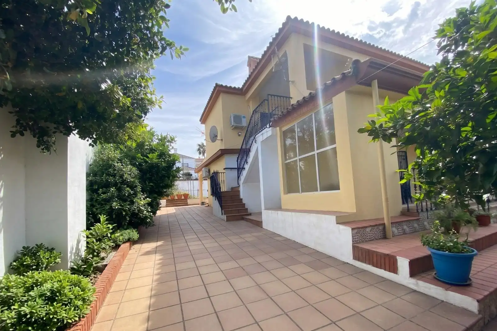 Vista exterior de Casa o chalet de alquiler en Algeciras