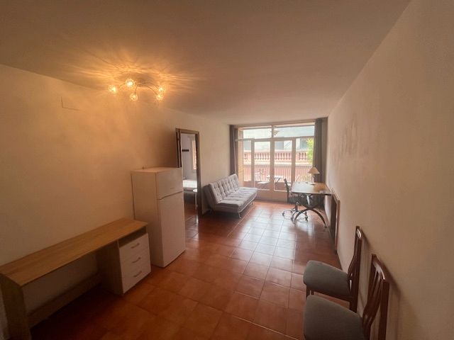 Sala d'estar de Apartament de lloguer en Sant Cugat del Vallès amb Calefacció, Terrassa i Moblat