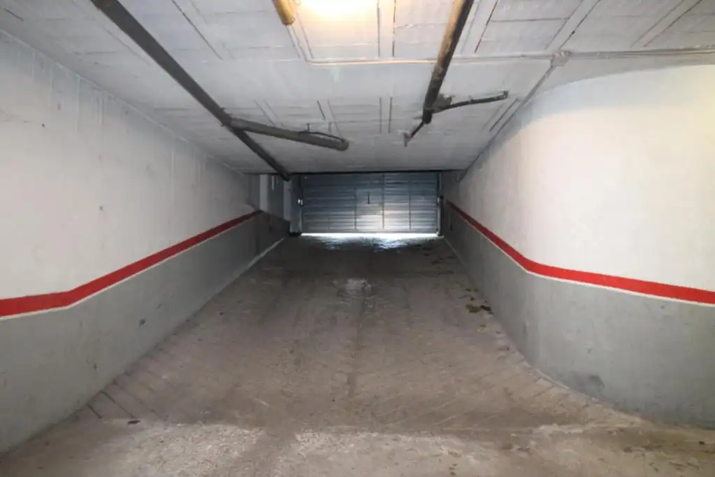 Parking with lift for sale in IBERICA, imagen 2