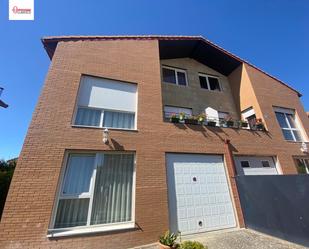 Exterior view of Single-family semi-detached for sale in Cogollos  with Terrace