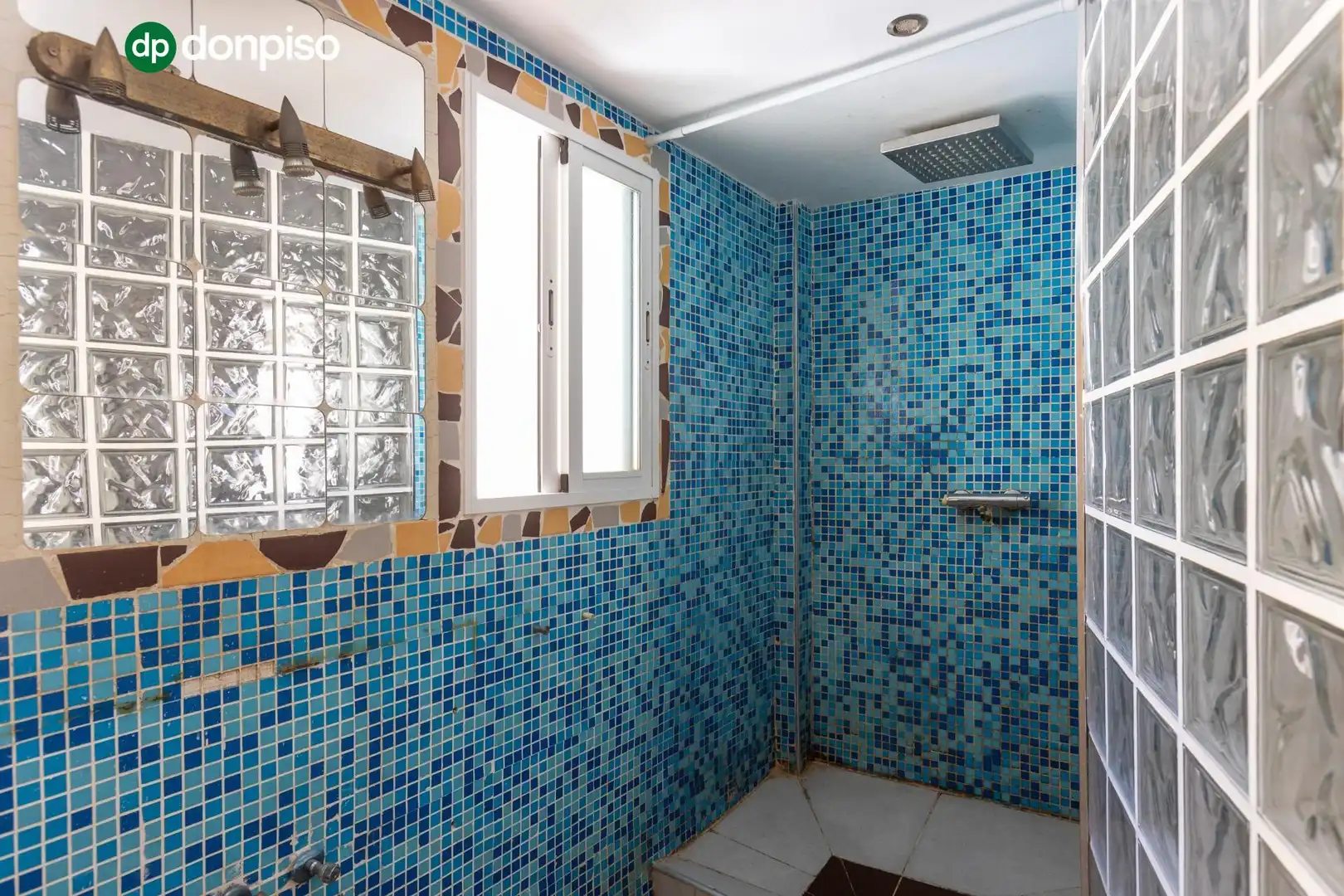 Bany de Loft en venda en Motril amb Aire condicionat