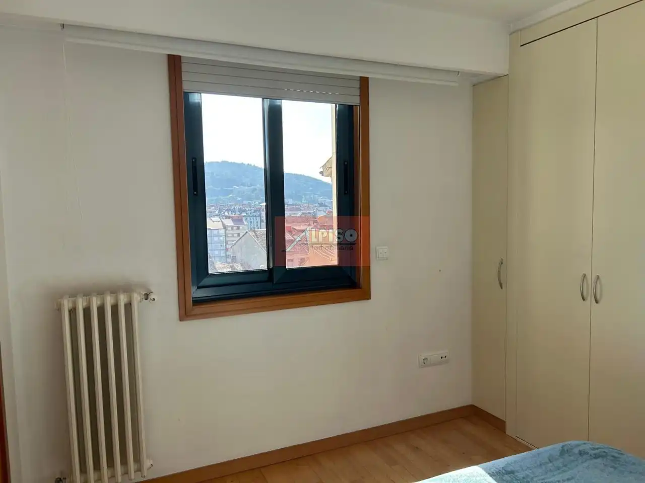 Bedroom of Apartments for rent in Ourense Capital   with Air Conditioner, Heating and Parquet flooring