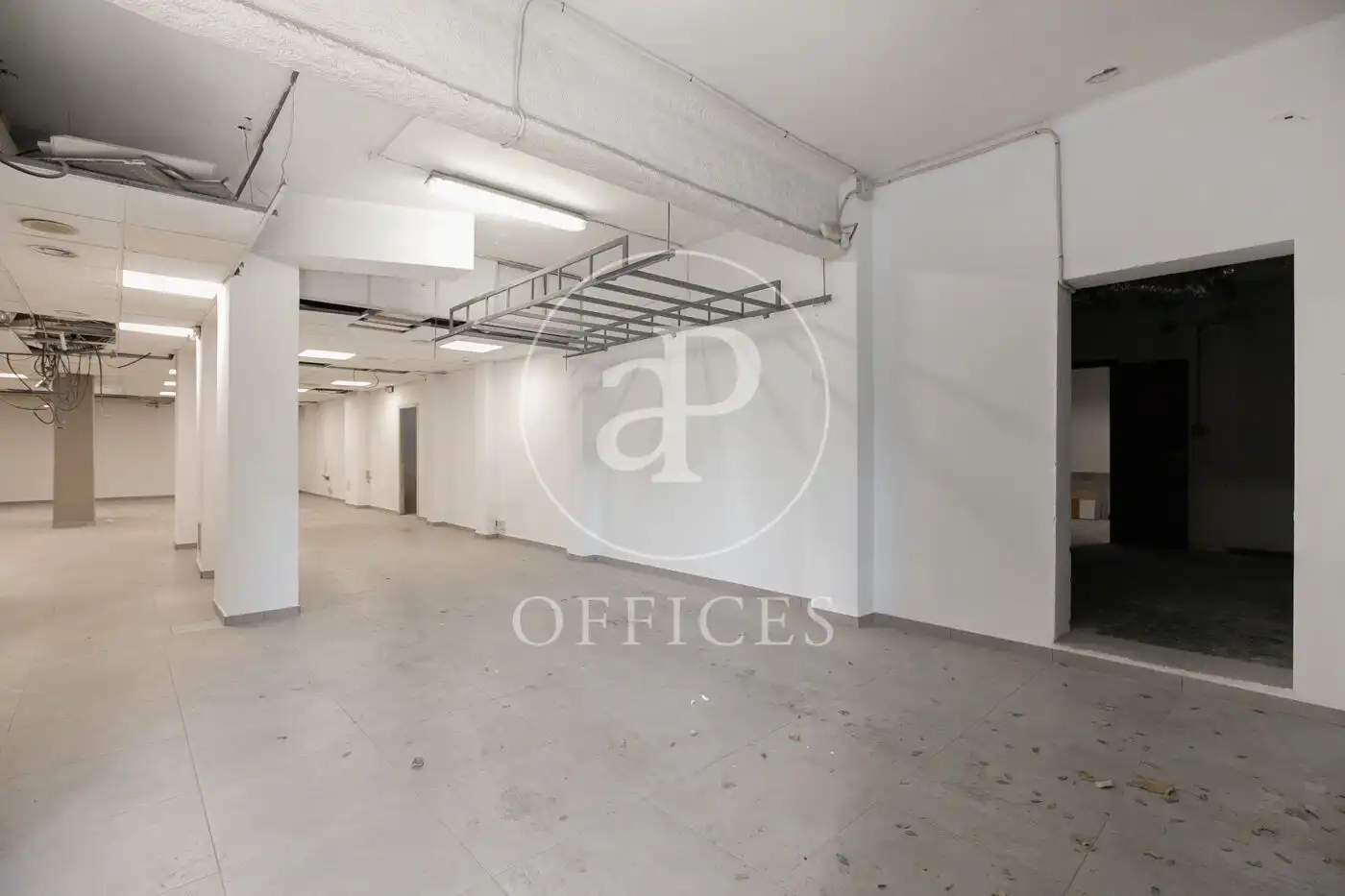 Büro zum Verkauf in Barcelona mit Klimaanlage und Heizung