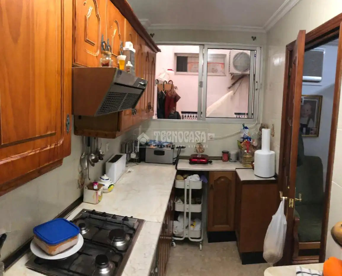 Cocina de Casa adosada en venta en Sevilla con Aire acondicionado y Balcón