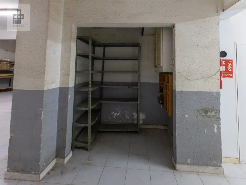 Gewerbefläche zum Verkauf in Calle Pau Claris De, imagen 31