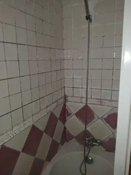 Bathroom of Flat for sale in Madrid  with Storage room