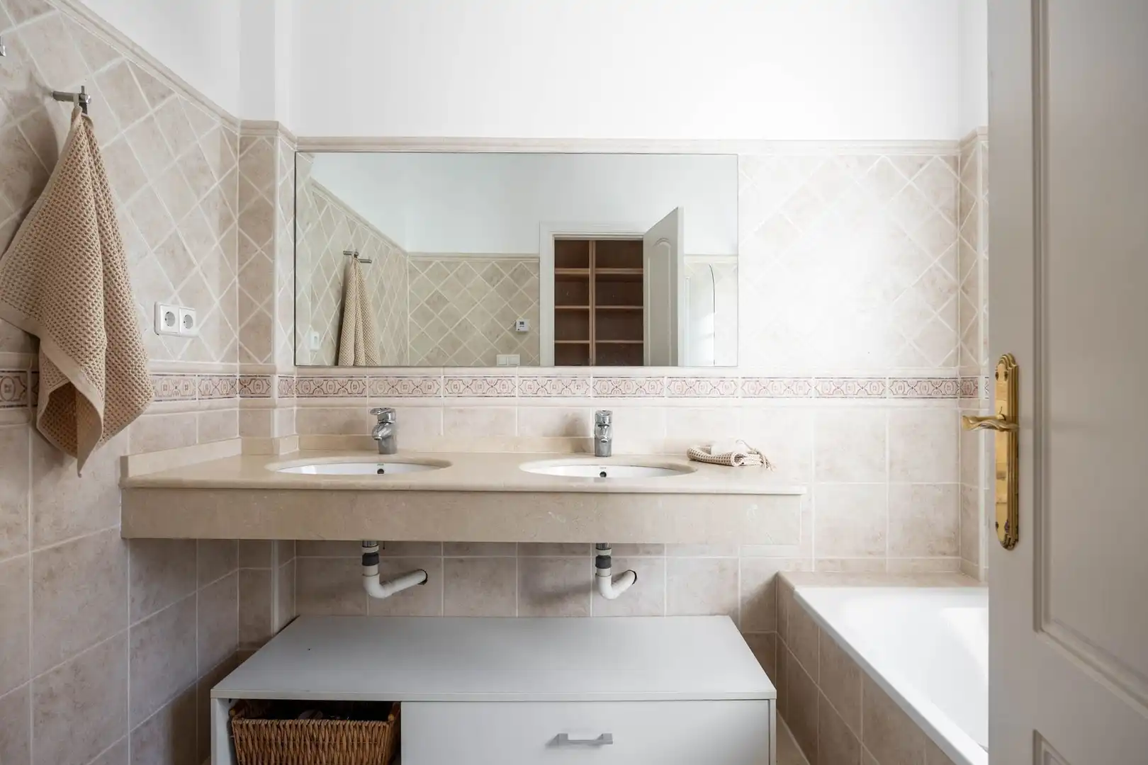 House with terrace for sale in Hipódromo - Cerrado del Águila, imagen 23