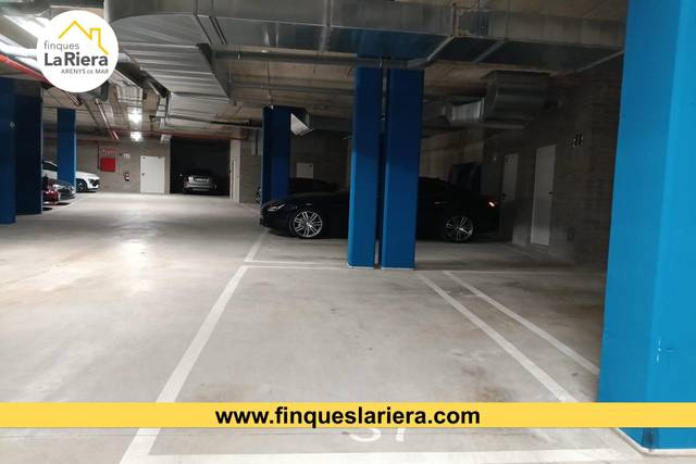 Garaje en Venta en Centre