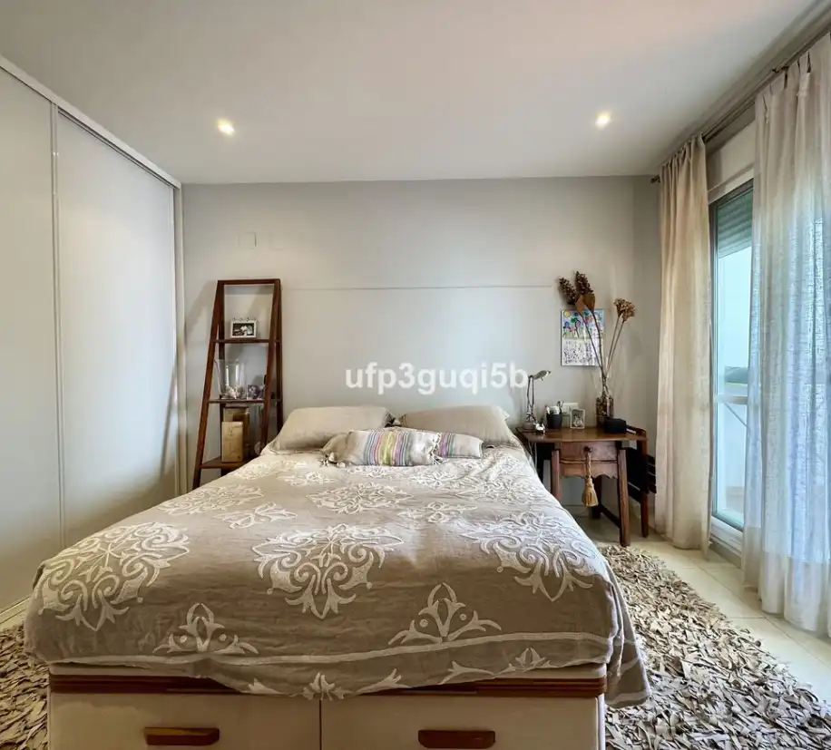Flat with pool for sale in Torrequebrada, imagen 9