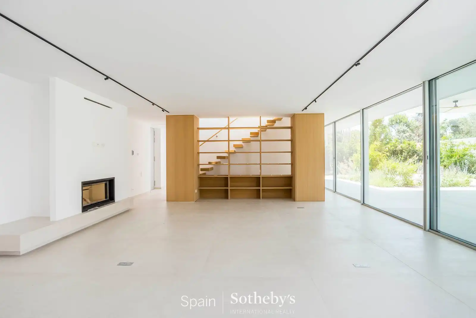 Houses for rent in Madrid  with Air Conditioner, Heating and Private garden