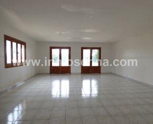 Sala d'estar de Casa adosada en venda en Calvià amb TV