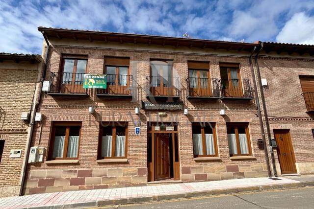 Local comercial en Venta en Calle Obispo Álvarez Voz Mediano en Carrión de los Condes