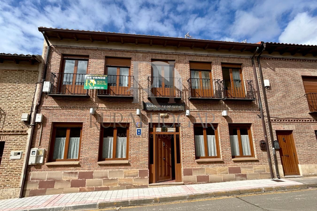 Exterior view of Premises for sale in Carrión de los Condes  with Furnished