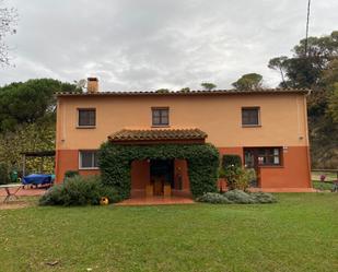 Vista exterior de Finca rústica en venda en Riudarenes amb Terrassa i Piscina