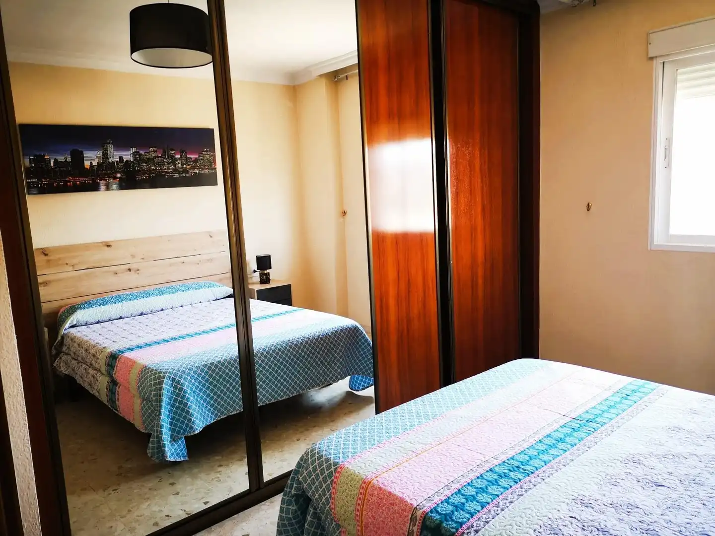 Bedroom of Flat for share in Granada