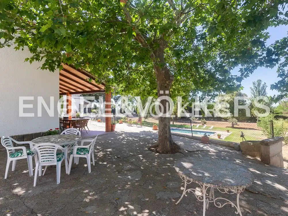 Casa rústica con piscina en venta en Requena, imagen 37
