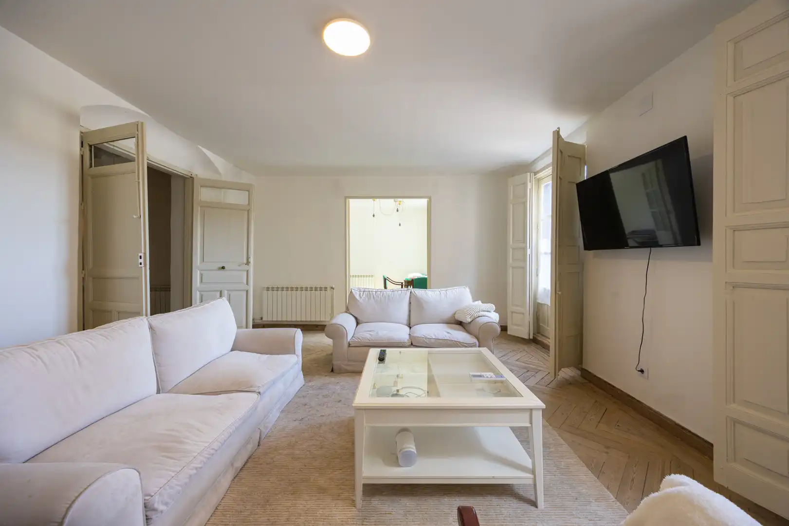 Sala de estar de Casa o chalet en venta en El Puente del Arzobispo con Aire acondicionado, Calefacción y Jardín privado