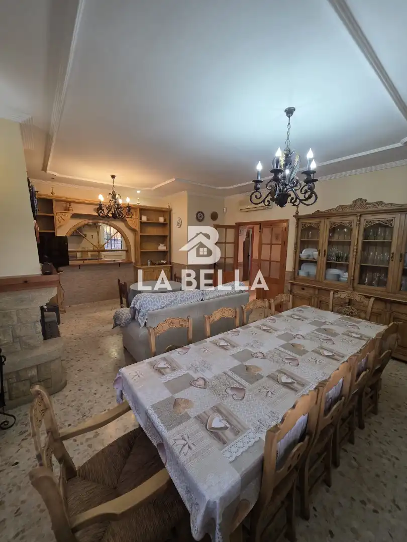 Casa o xalet en venda en Sevilla amb Aire condicionat, Jardí privat i Traster