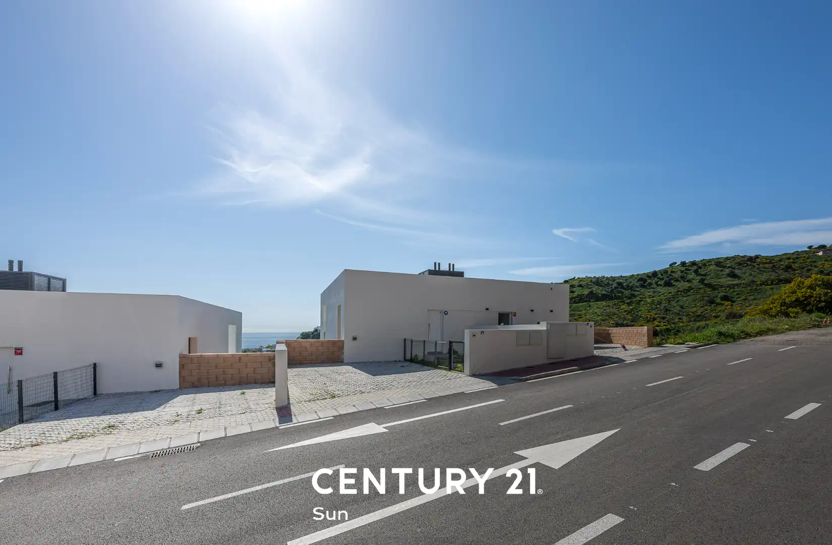 Vista exterior de Casa adosada en venta en Mijas con Aire acondicionado, Calefacción y Jardín privado