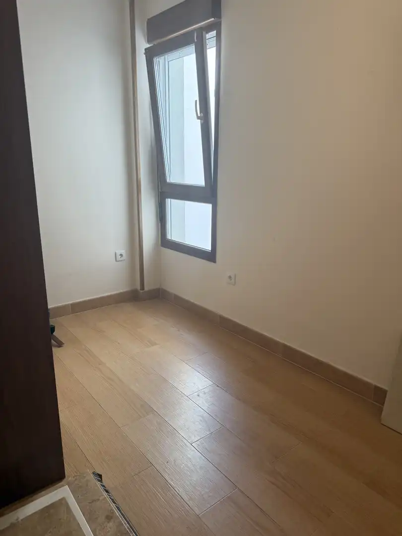 Dormitori de Pis en venda en Gijón  amb Moblat