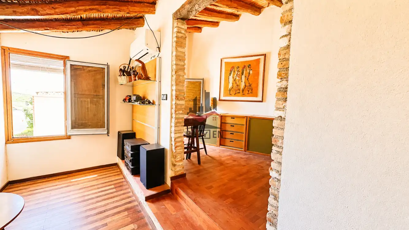 Sala d'estar de Finca rústica en venda en Vilabertran amb Calefacció