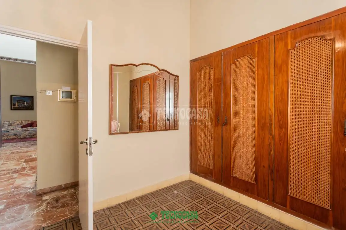 Casa adosada en venta en Almería con Calefacción y Balcón