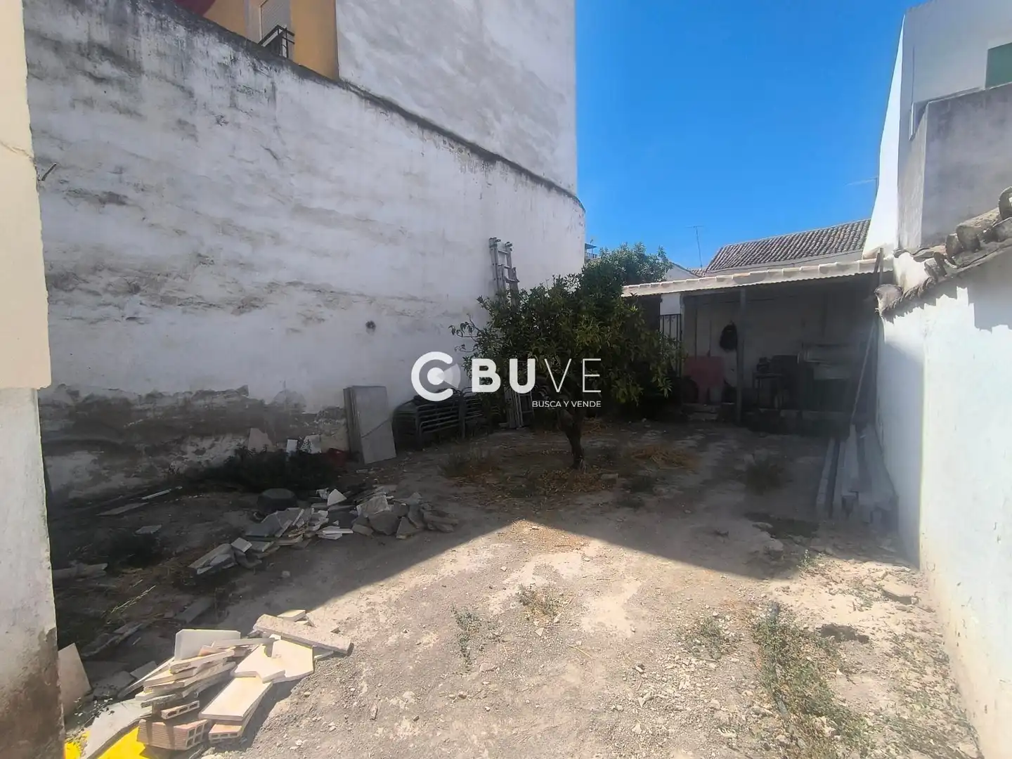 Casa adosada en venta en Lucena con Calefacción y Amueblado