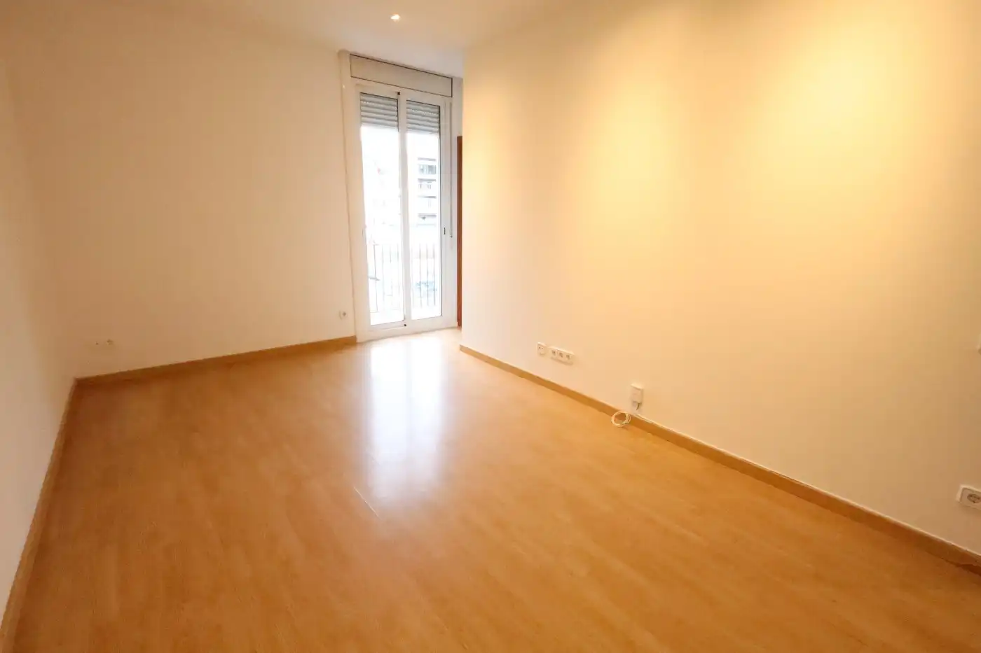 Schlafzimmer von Wohnung zum Verkauf in  Barcelona Capital mit Balkon
