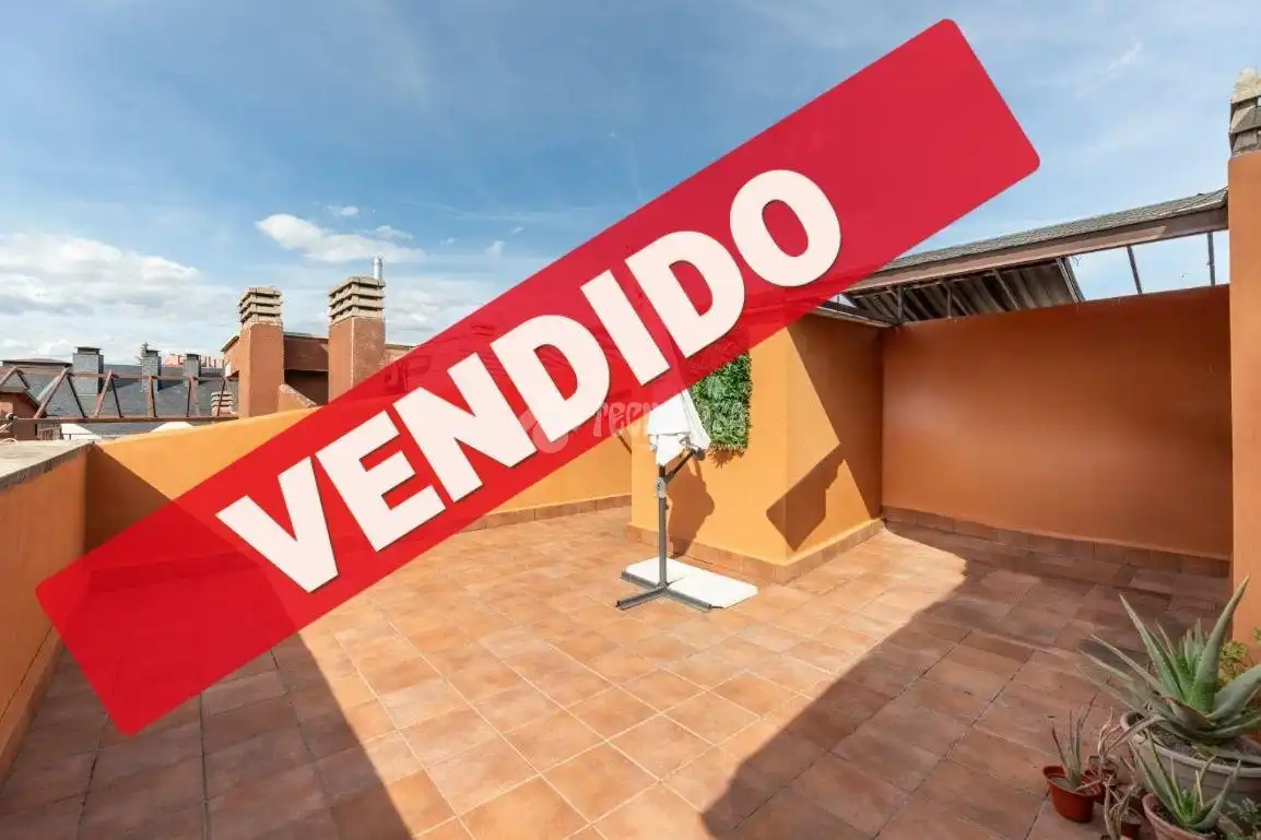 Flat with lift for sale in Rozas Centro