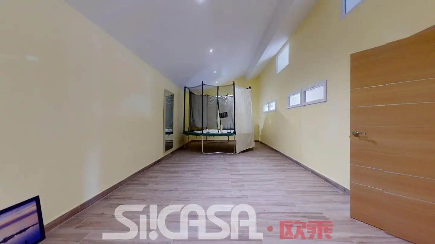 Semi-detached house with pool for sale in Parla Este, imagen 27