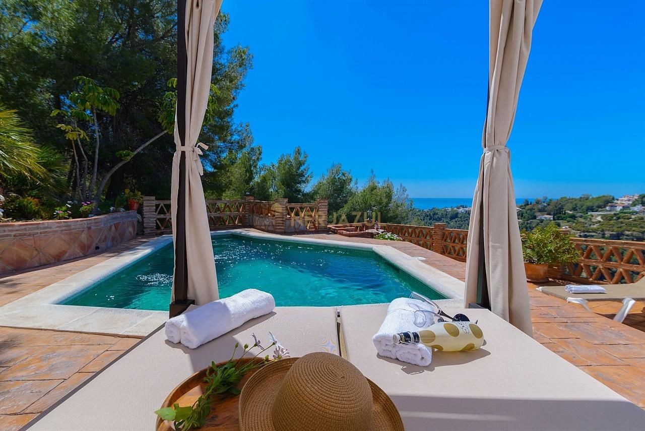 Jardí de Finca rústica en venda en Frigiliana amb Jardí privat, Piscina i Moblat