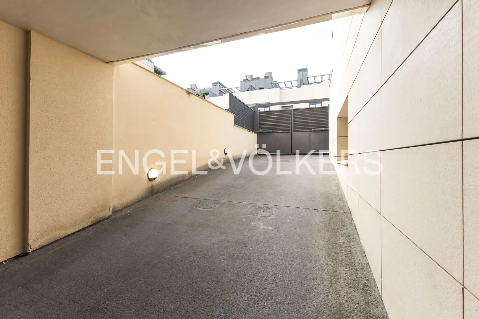 Terrace of Detached homes for rent in Madrid  with Air Conditioner, Heating and Private garden
