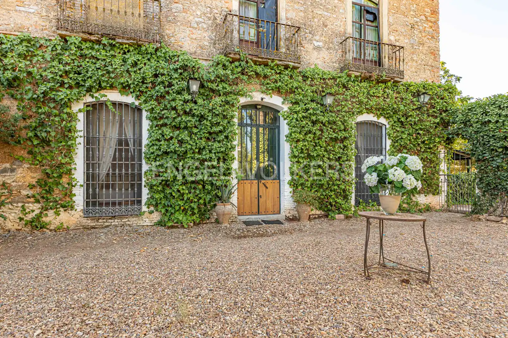 Vista exterior de Casa o chalet en venta en Bienvenida con Calefacción y Jardín privado