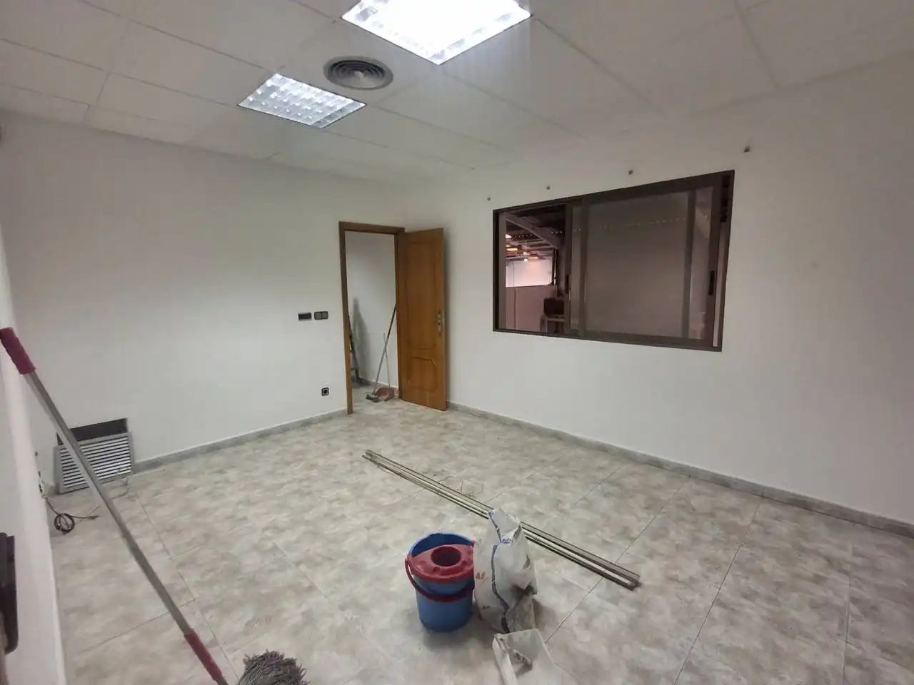 Oficina de alquiler en Sollana con Aire acondicionado y Calefacción