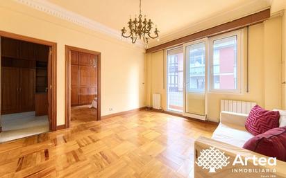 Living room of Flat for sale in Bilbao   with Heating and Terrace