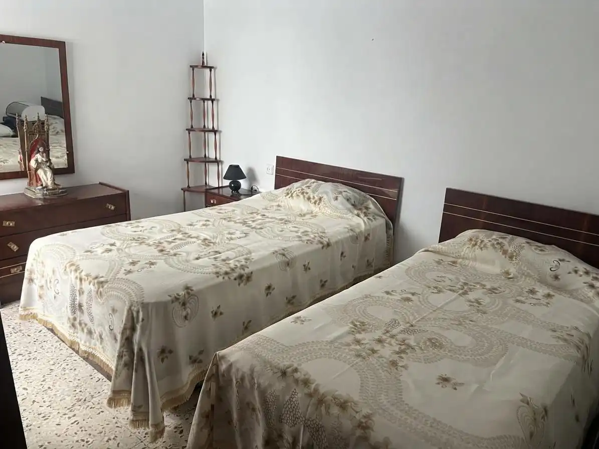 Piso con ascensor en venta en Calle Hermanos Pinzón, imagen 3