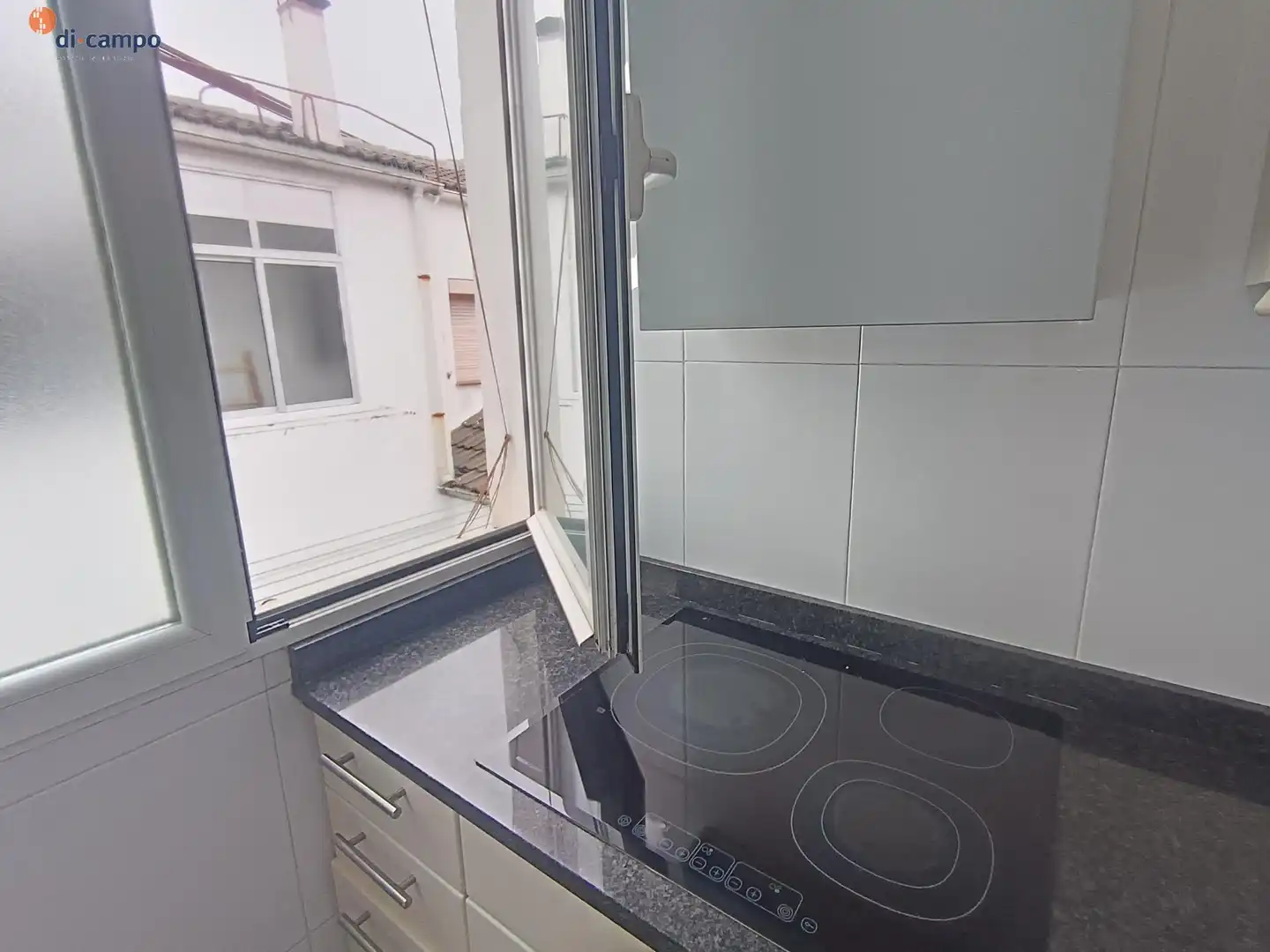 Cocina de Apartamento en venta en Valladolid con Calefacción, Trastero y Amueblado