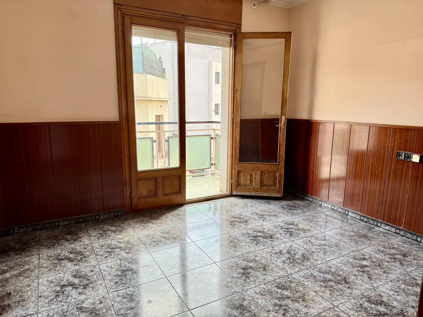 Sala d'estar de Casa o xalet en venda en Mataró amb Terrassa, Traster i Balcó