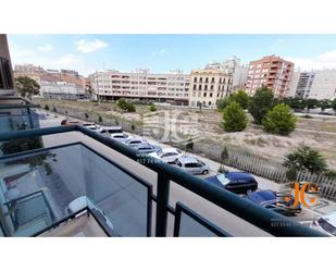 Exterior view of Duplex to rent in Tortosa  with Air Conditioner and Balcony