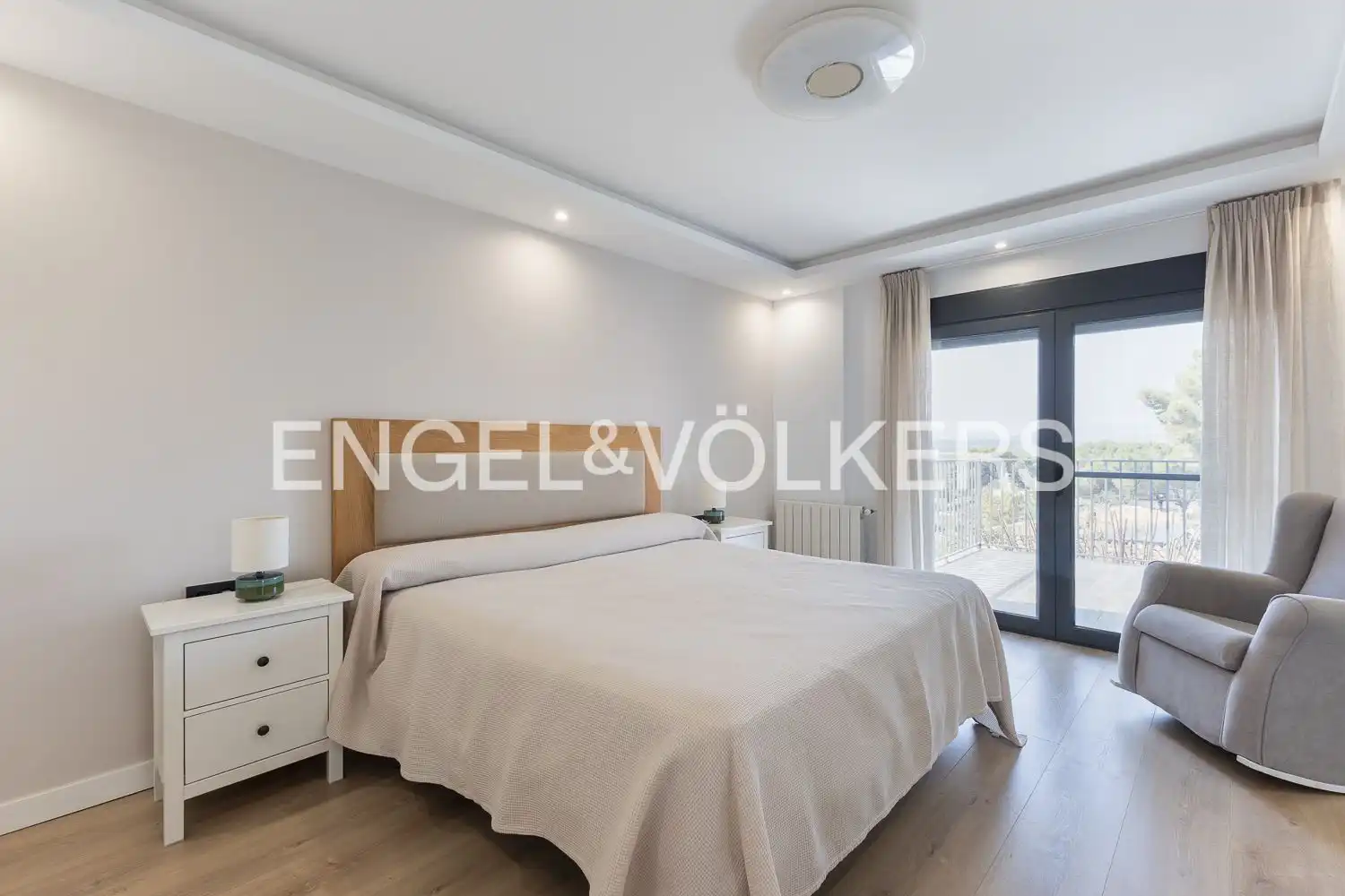 Habitación de Casa o chalet en venta en Torrent con Aire acondicionado, Calefacción y Jardín privado