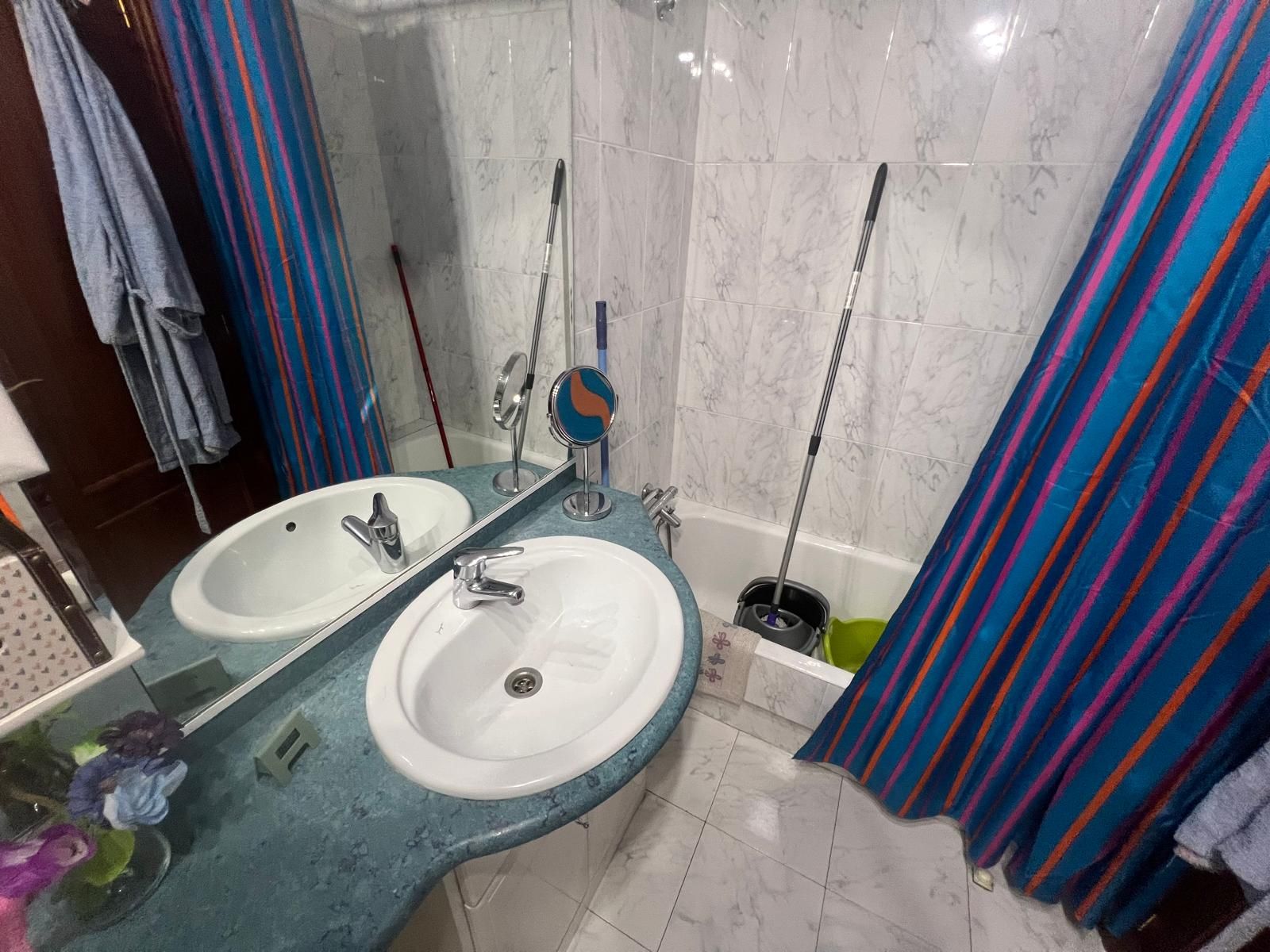 Bathroom of Flat for sale in Bilbao   with Heating and Storage room
