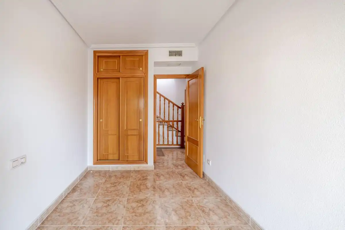 Casa adosada en venda en Orihuela amb Aire condicionat, Calefacció i Piscina