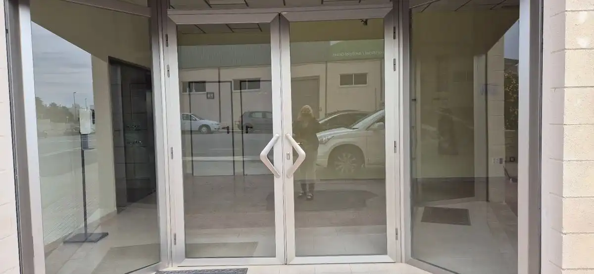 Fabrikhallen zum Verkauf in Av. de la Generalitat, Campello pueblo